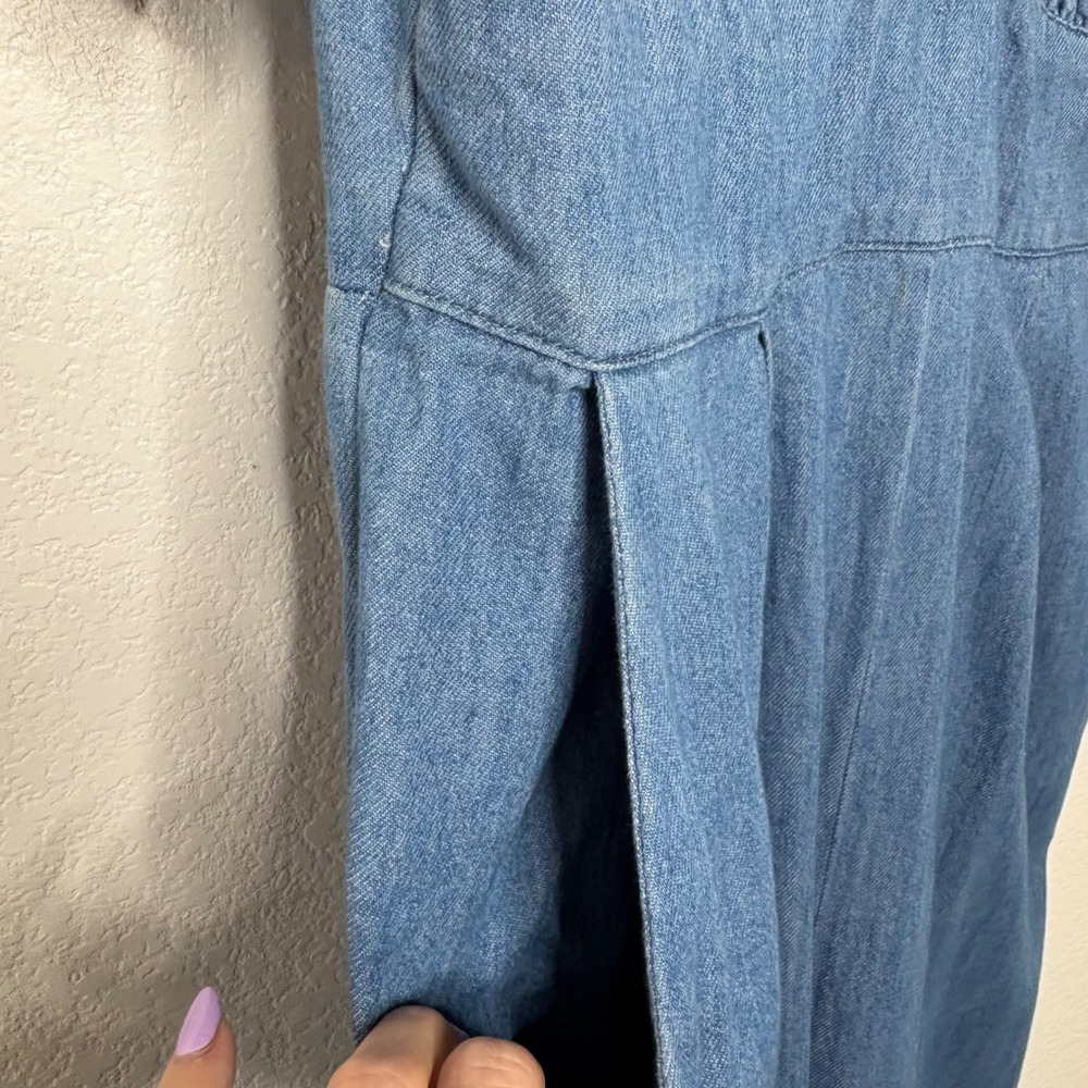 Old Navy Womens Medium Blue Chambray Wide Leg Jumpsuit V-Neck Smocked - Picture 5 of 10